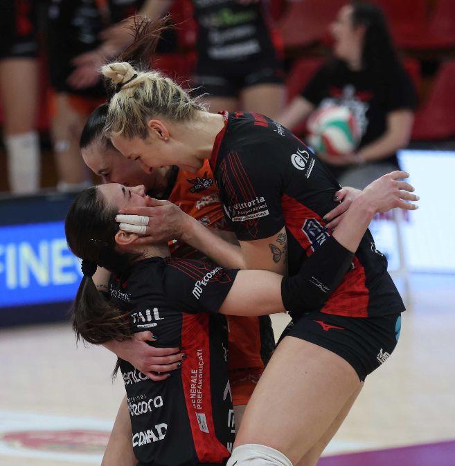 La Bartoccini in campo di sabato sera per l'ultima gara in A1: la retrocessione è già certa