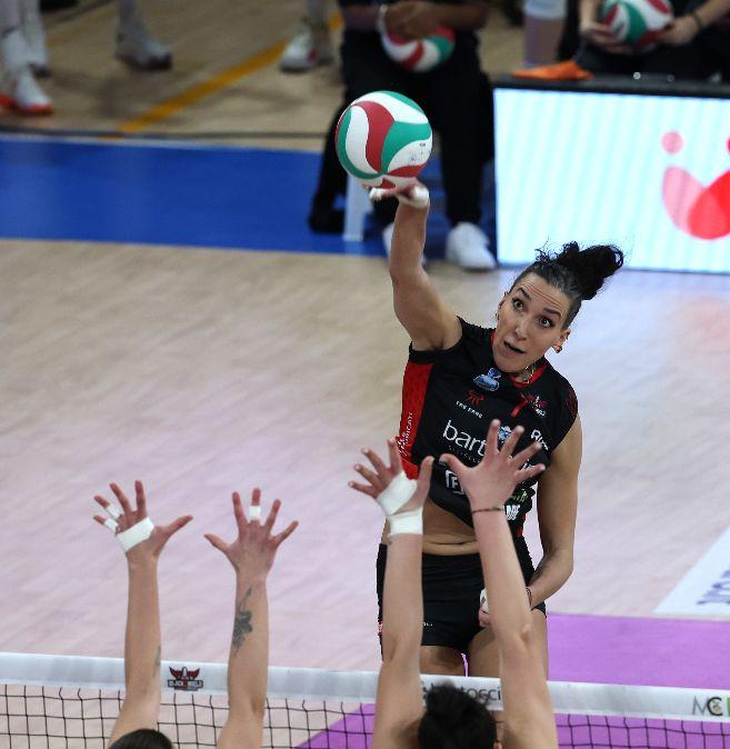 Con il nuovo allenatore in panchina per la Bartoccini Perugia c'è stata una delle peggiori partite della stagione