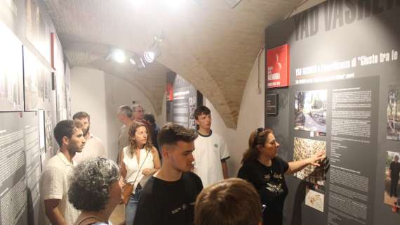 Emozioni ad Assisi per la visita di 35 ciclisti della "Bartali Youth Association in Movement" da 7 paesi diversi