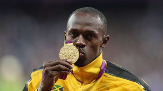 Se non avete visto questo video di Usain Bolt travolto da un fotografo... pronti a farvi due risate!