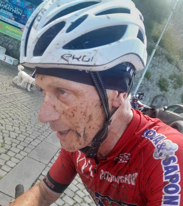 Una riconoscimento per Ubaldini, premiato tra i protagonisti dei circuiti MTB del 2025