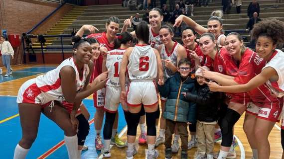 A Perugia c'è una squadra che sta strabiliando! E' la Pallacanestro femminile con 16 vittorie su 16 gare in Serie B!