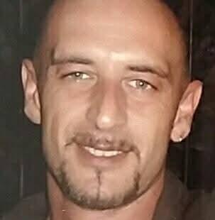 Il mondo della notte e delle palestre a Perugia ha person una amico di tutti: ciao Nando...