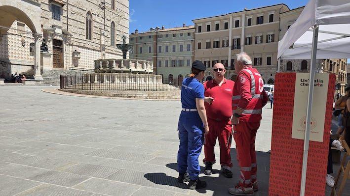 La salute è scesa in piazza con i check-up salvavita della Croce Rossa tra Perugia e Assisi