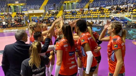 La Bartoccini Perugia battuta nettamente all'esordio nel campionato di A1 femminile di volley