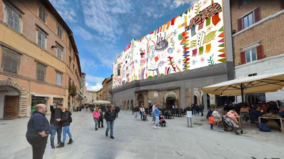 Presentato il telo d'artista di Mimmo Paladino che accompagnerà i lavori a Palazzo Baldeschi