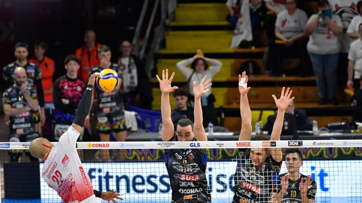 Oggi alle 17.30 la Sir Perugia gioca in casa gara-1 della semifinale scudetto contro Piacenza