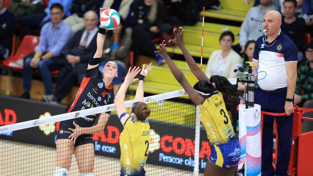 La Bartoccini in campo in uno scontro diretto per la salvezza per interrompere la serie di sconfitte consecutive