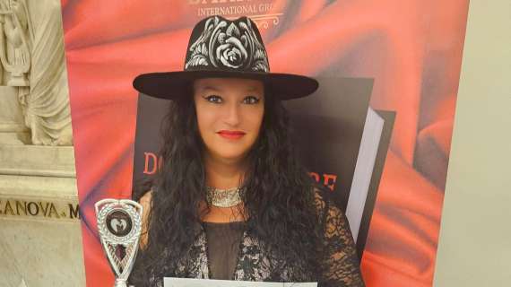 Che gioia per la cantante umbra Gipsy Fiorucci! Terzo posto al premio "Donne d'Amore" a Roma