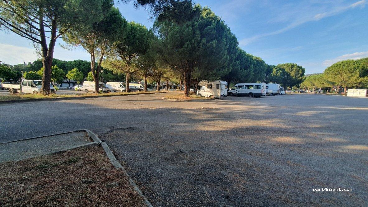 Che situazione a San Mariano di Corciano! Avvengono furti nei camper in sosta...