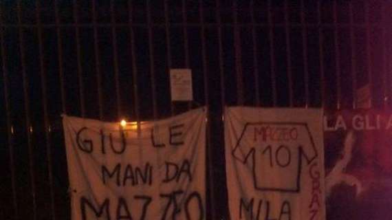Striscioni allo stadio Curi in favore di Fabio Mazzeo! Alcuni tifosi del Grifo contrari alla sua cessione...