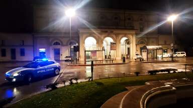 Notte movimentata a Perugia! Alle cinque del mattino stop della Polizia Locale ad festa non autorizzata con alcolici