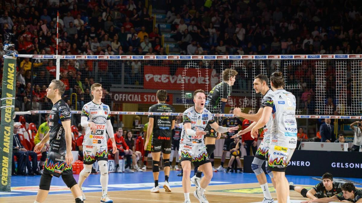 Il 30 aprile alle 20.30 al PalaBarton il primo atto della finale scudetto tra Sir Perugia e Lube Civitanova