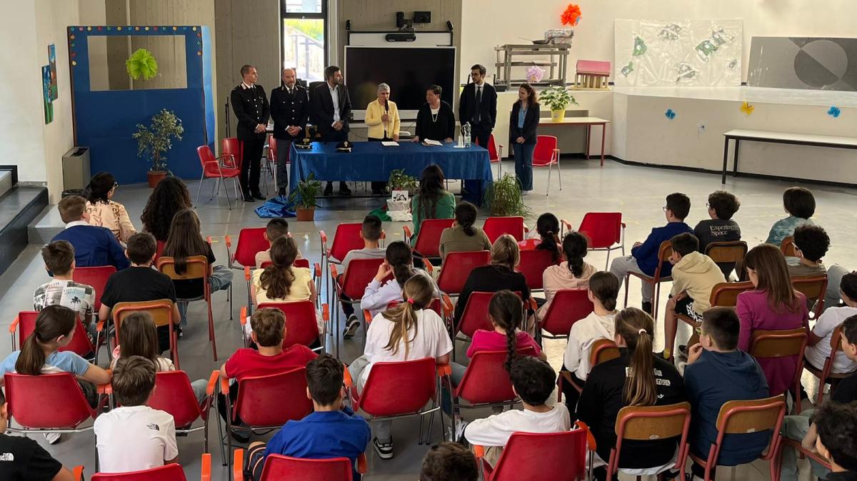 Alla primaria "Di Vittorio" di Umbertide emozioni per l'incontro su "Educare alla legalità" nel segno di Falcone e Borsellino 