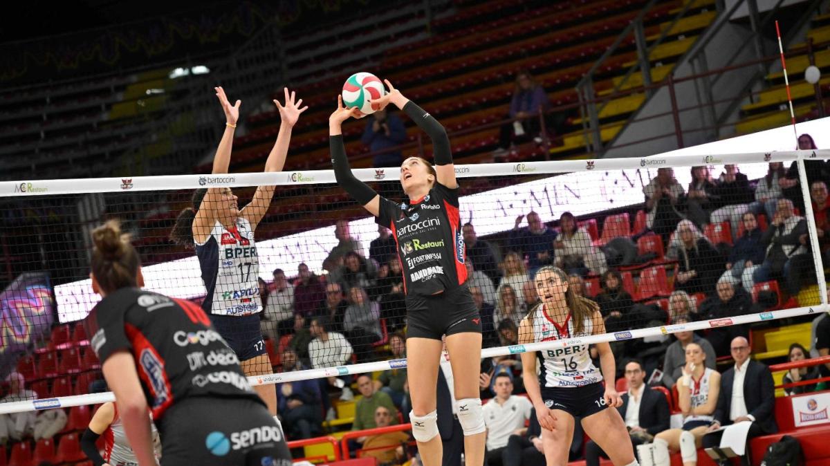 Così fa veramente male! Tredicesima sconfitta di fila e retrocessione ormai inevitabile per la Bartoccini Perugia