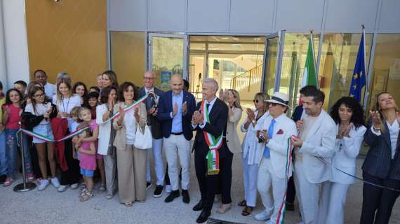 Con una spesa di 4 milioni e mezzo Deruta si è regalata la nuova scuola: grandew festa per la città!