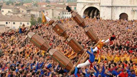 Rinviate tutte le manifestazioni nel mondo ed anche le Olimpiadi, eppure a Gubbio si pensa ancora alla Festa dei Ceri del 15 maggio...