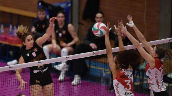 Sconfitta pesantissima per la 3M Pallavolo Perugia in A2 femminile: Roma domina al PalaPellini