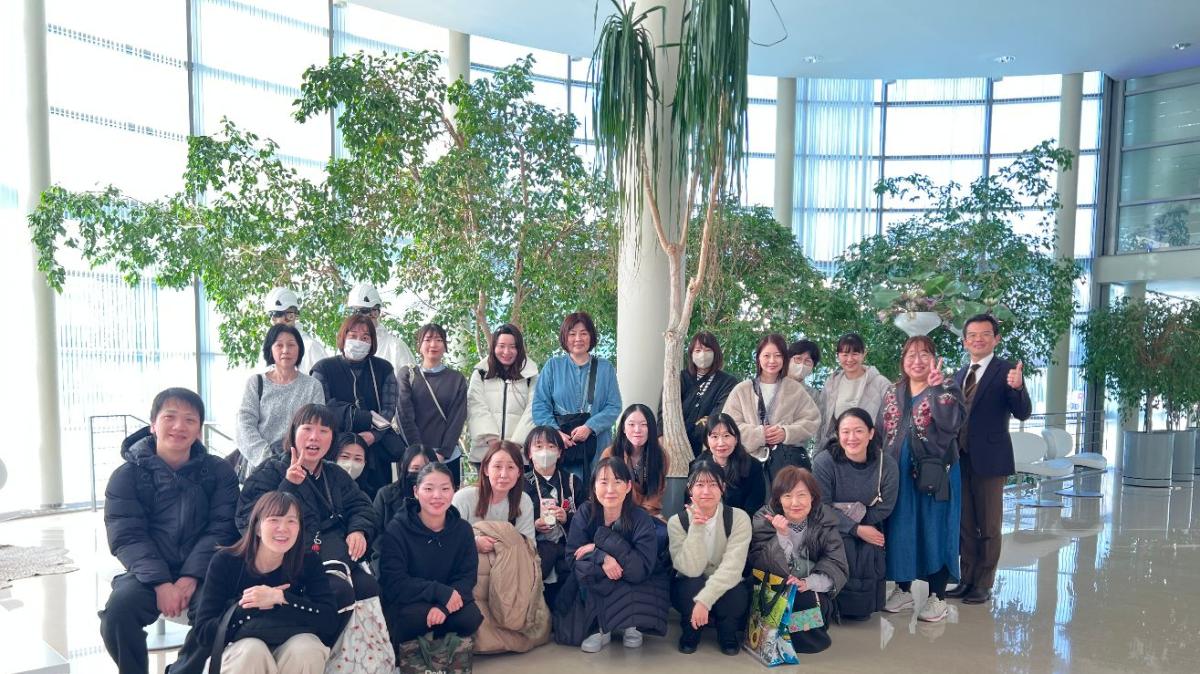 Tour di 24 giapponesi a Perugia per seguire la partita di volley della Sir contro Grottazzolina