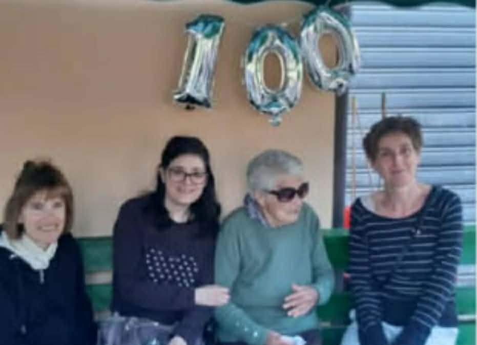 Sant'Arcangelo è il paese delle centenarie: la festa è tutta per Gina e non solo! E lunga vita sia...