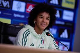 Per Sara Gama un martedì a Perugia per parlare di calcio femminile in un incontro promosso da Comune e Federcalcio