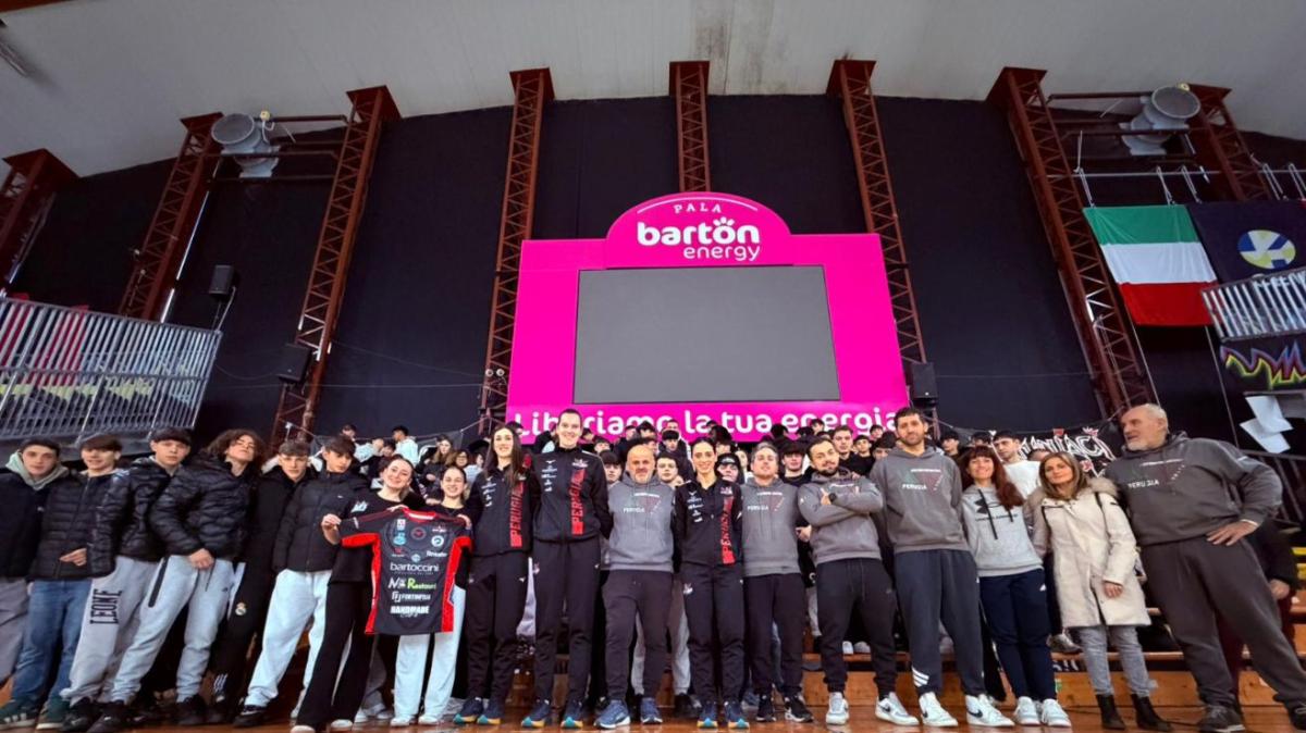 Gli studenti dell'Itts di Perugia hanno incontrato quattro giocatrici della Bartoccini per il progetto “Campioni tra noi”