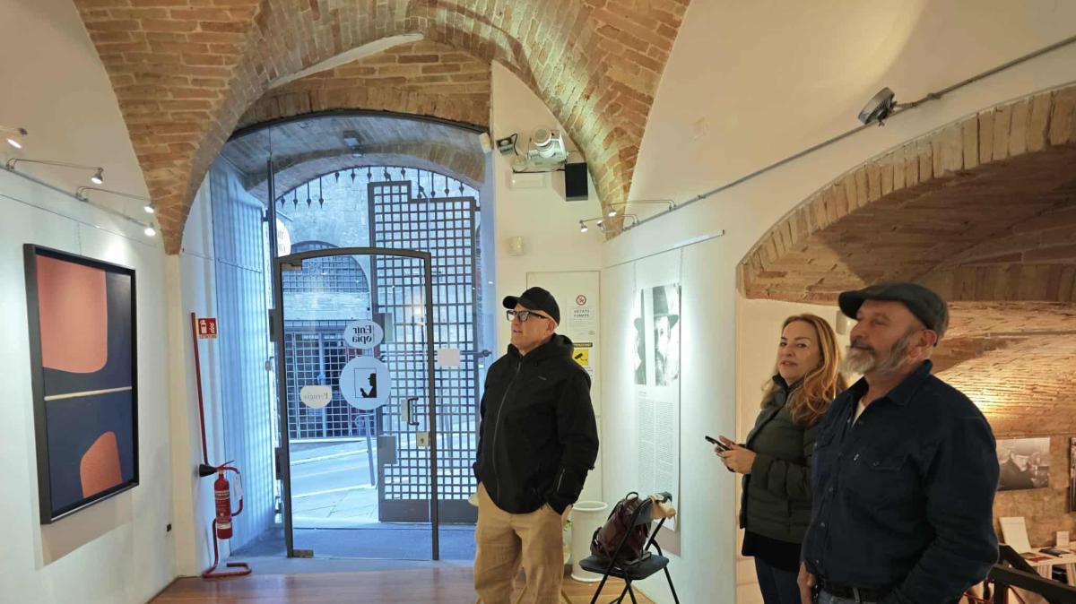 Oggi si inaugura alla Galleria Entropia di Perugia la mostra "Sotto il cappello" dedicata al maestro Franco Venanti