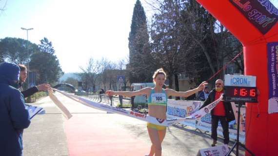 Maratonina del Campanile - ordine di arrivo femminile: dominio di Silvia, poi Federica, Antonella, Benedetta e Francesca