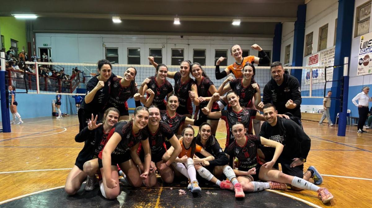 Per la Bartoccini School Volley Perugia la gioia della conquista della finale playoff di C femminile