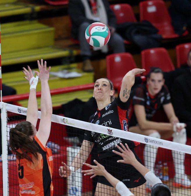 Ottava sconfitta consecutiva per la Bartoccini Perugia: ora la corsa verso la salvezza diventa disperata