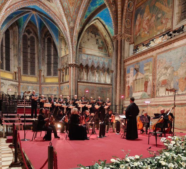 Ad Assisi l' “Omaggio agli ottocentenari francescani e al Natale” promosso da Fondazione Perugia
