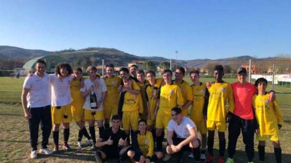 Che squadra gli Allievi del Montemalbe! Hanno vinto alla grande il campionato ed è scoppiata la festa! Complimenti!