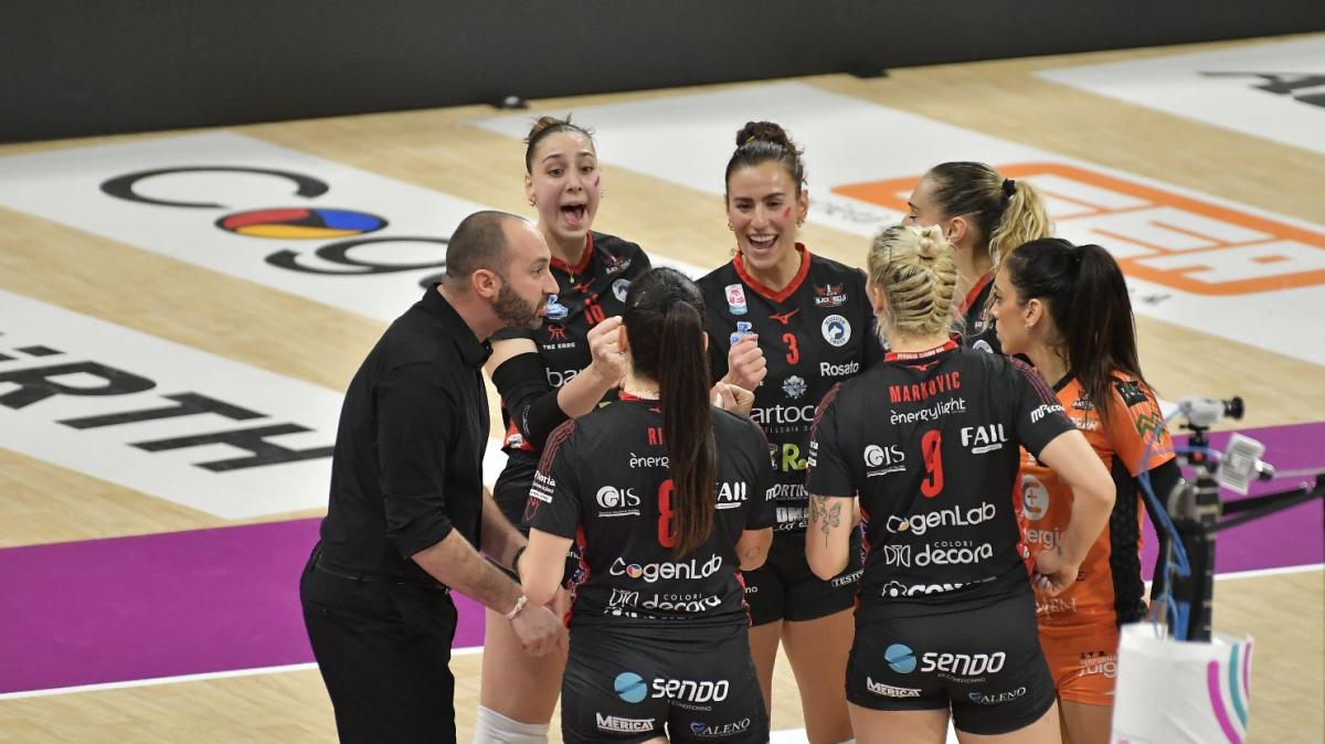 Netta sconfitta della Bartoccini in casa contro Conegliano: in arrivo novità dal mercato?