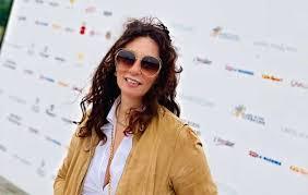 Scesa dall'auto con il proprio cane, travolta e uccisa: Lucia deceduta sul colpo a 50 anni