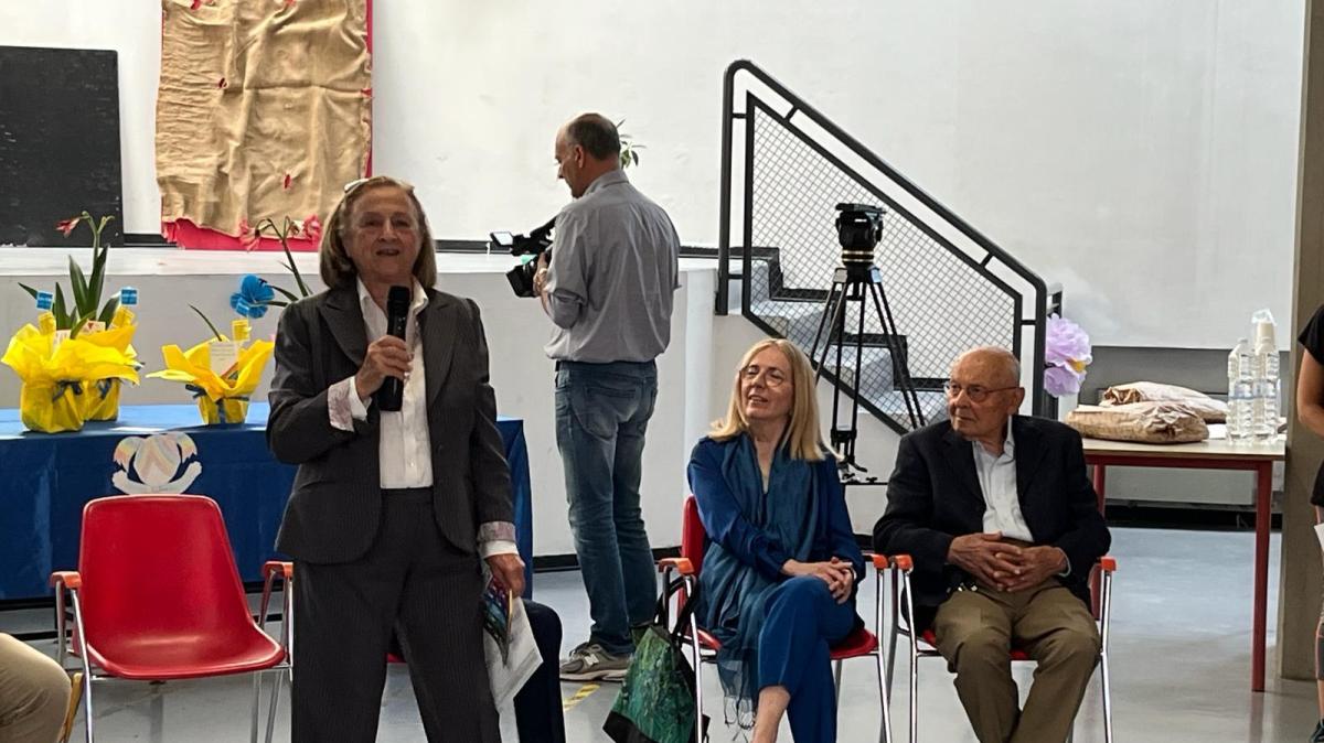 Grande partecipazione e forti emozioni alla scuola "Di Vittorio" di Umbertide per l'iniziativa "Piantine solidali"