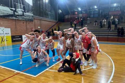 La Sisas Pallacanestro Perugia vince la nona di fila e vola da sola in testa alla B femminile