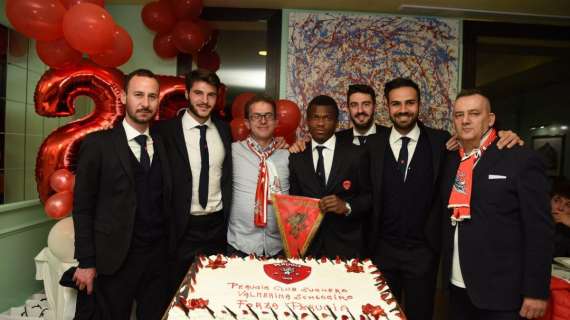 Il Perugia ha fatto festa con i tifosi del club di Scheggino: c'erano Carraro e Kouan