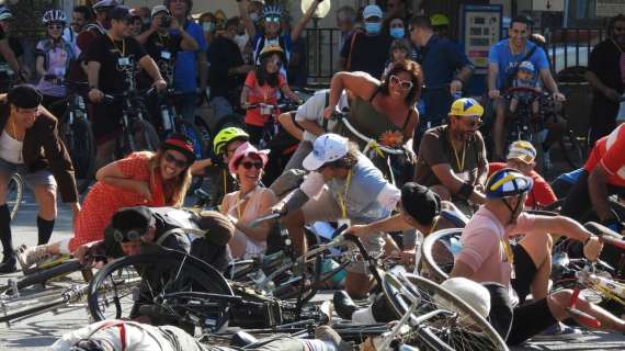 A Castiglione del Lago sabato si gareggia nel "lancio del bidet", poi domenica ci sarà la Corsa Cobram