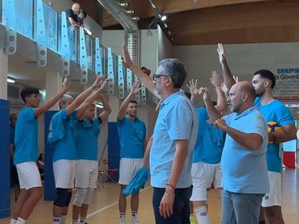 Per la Maya Cascia lo storico esordio nella B di volley maschile in casa di Massa Carrara