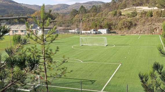 Anche a San Venanzo c'è il campo sintetico: inaugurato il manto del prossimo "Gabriele Rellini" 