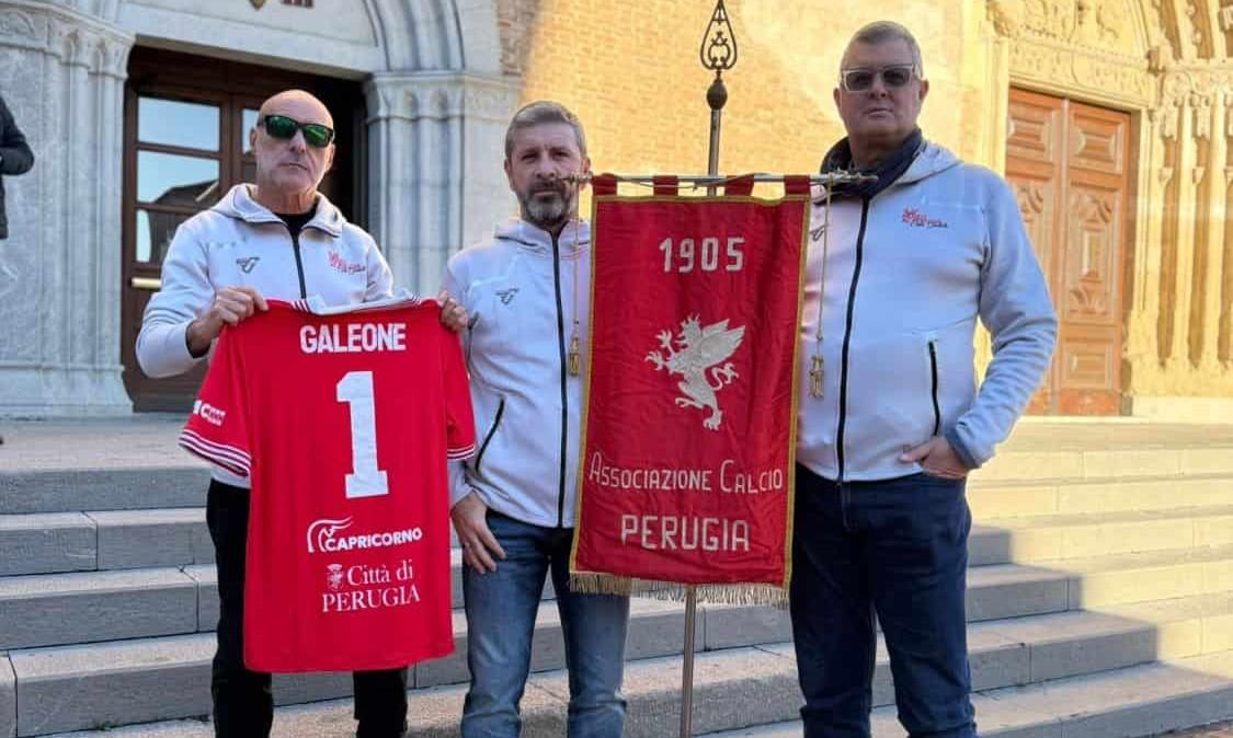L'ultimo saluto a Giovanni Galeone: il Perugia rappresentato dai collaboratori del Museo