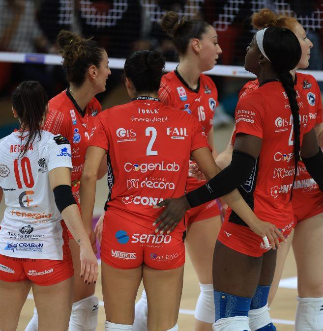 La Bartoccini Perugia perde nettamente a Macerata nell'A1 di volley femminile