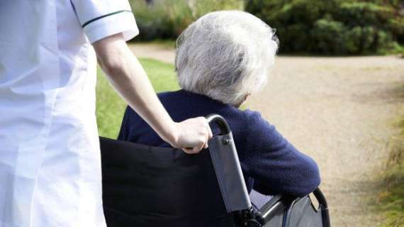 Non c'è in Umbria l'assegno di cura per anziani e disabili! Protestano le associazioni