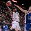 Lorenzo Brown batte il record di Hackett: il play dell'Olimpia nella storia della Supercoppa