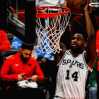 NBA - I Raptors cadono contro San Antonio, salta la rimonta play-in