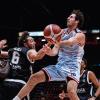 Gazzetta: L'Olimpia c è. Ellis e Shields, la Virtus cede Milano vince il primo duello