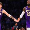 La coppia Lakers Doncic-Reaves (73 punti!) rovina la rimonta di Anthony Davis