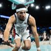 Devin Booker lascia la #1: la stella dei Suns indosserà la #15. Ecco perché