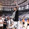 La Virtus Bologna riparte, Hackett: «Un piacere e un onore aprire con lo Scudetto sul petto»