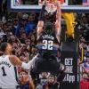 Duello da urlo tra Wembanyama e Jokic: Denver batte San Antonio dopo un overtime